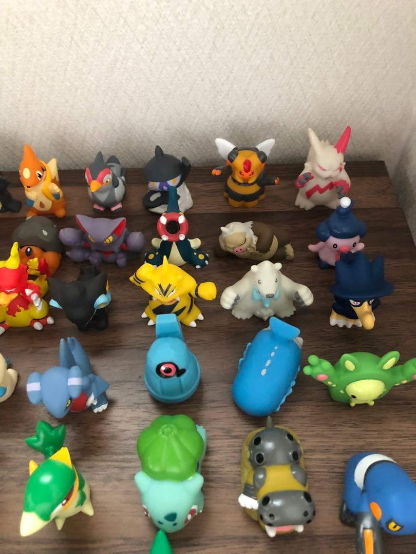 【まとめ売り】ポケモンキッズ(指人形)＋フィギュア＋玩具＋シール