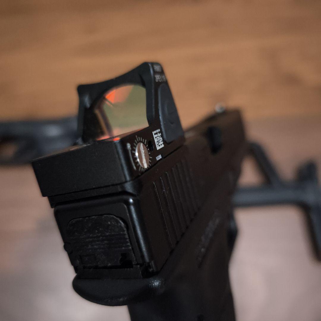 東京マルイ製Glock 18C 他 グロック関連パーツとおまけ