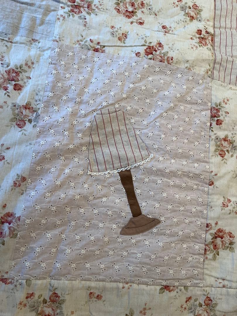 マニー テリア花柄レース パッチワークフリークロス