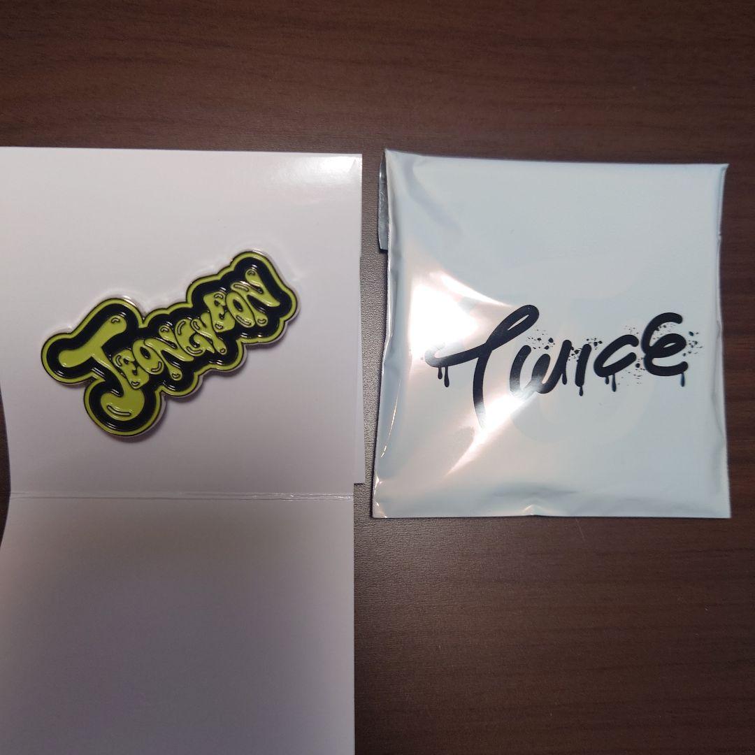 TWICE CANDYBONG ∞ 2本、ペンライトケース、ピンバッジ×1