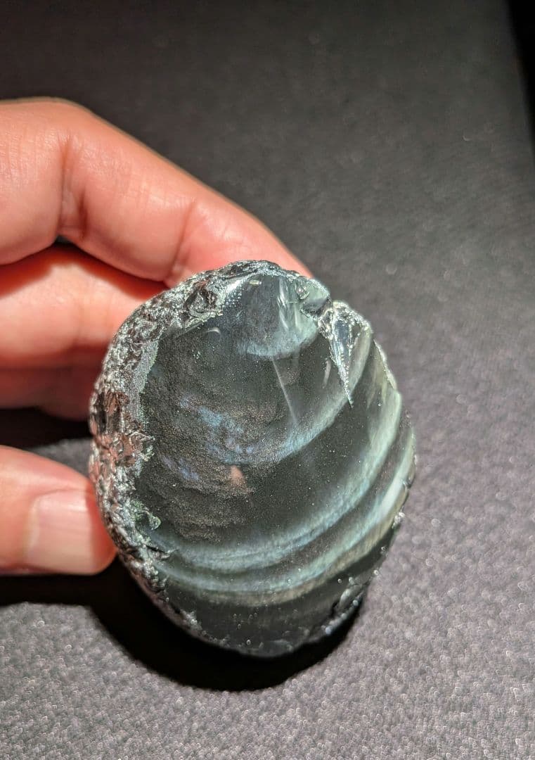 研磨品　十勝石玲瓏　複合色レインボーオブシディアン