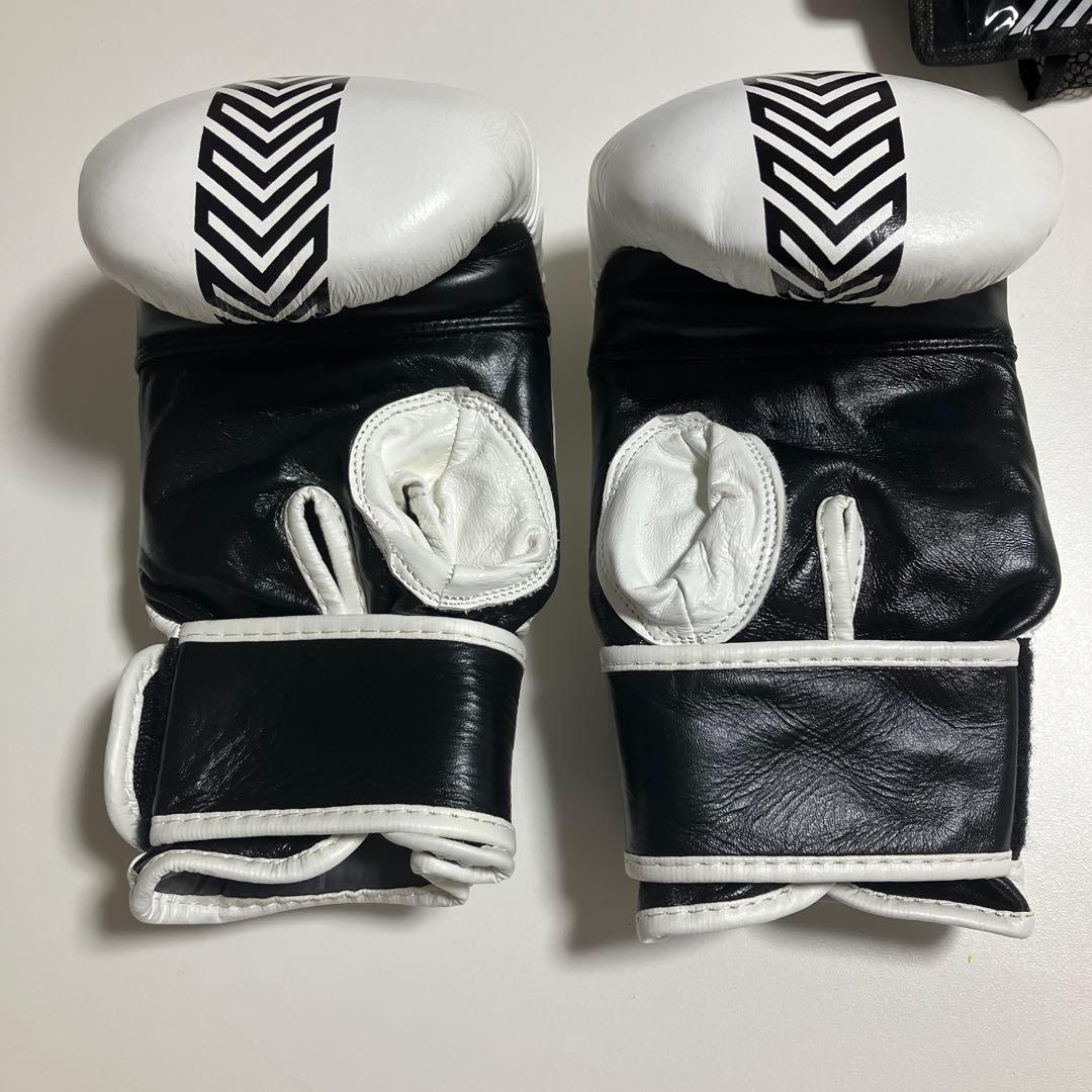 RIZIN パンチンググローブarrowモデル