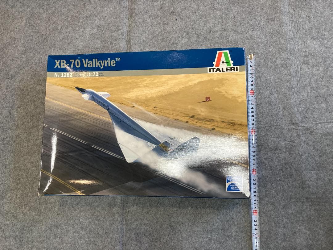 航空機・ヘリコプター ITALERI 1/72 No1282 XB-70 Valkyrie