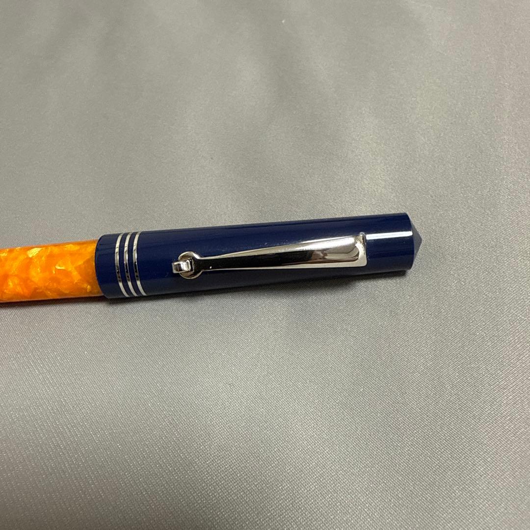 レオナルド「モーメント ゼロ トラモント シルバートリム」ボールペン