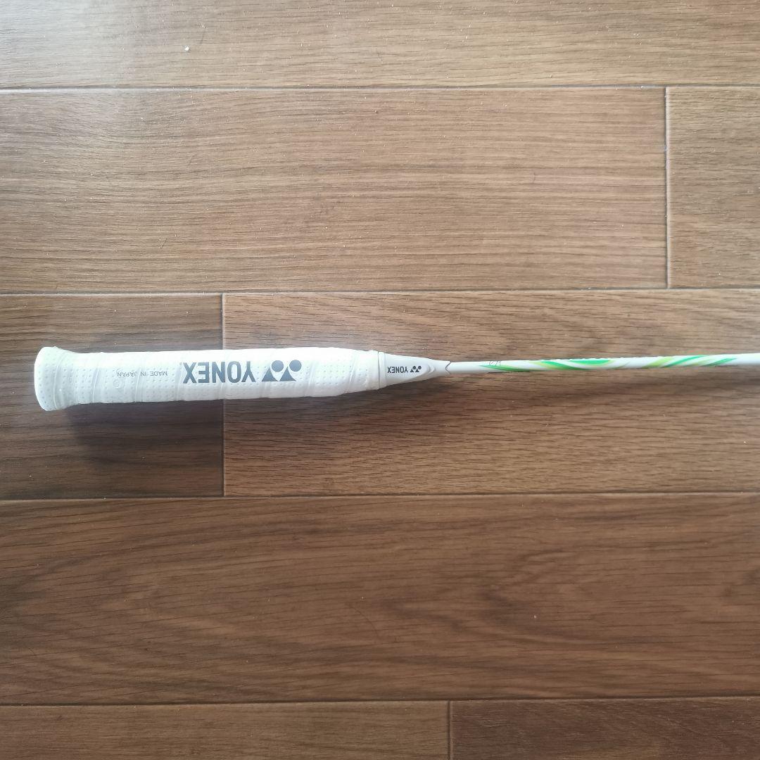 YONEX バドミントンラケット アストロクス 100zz va