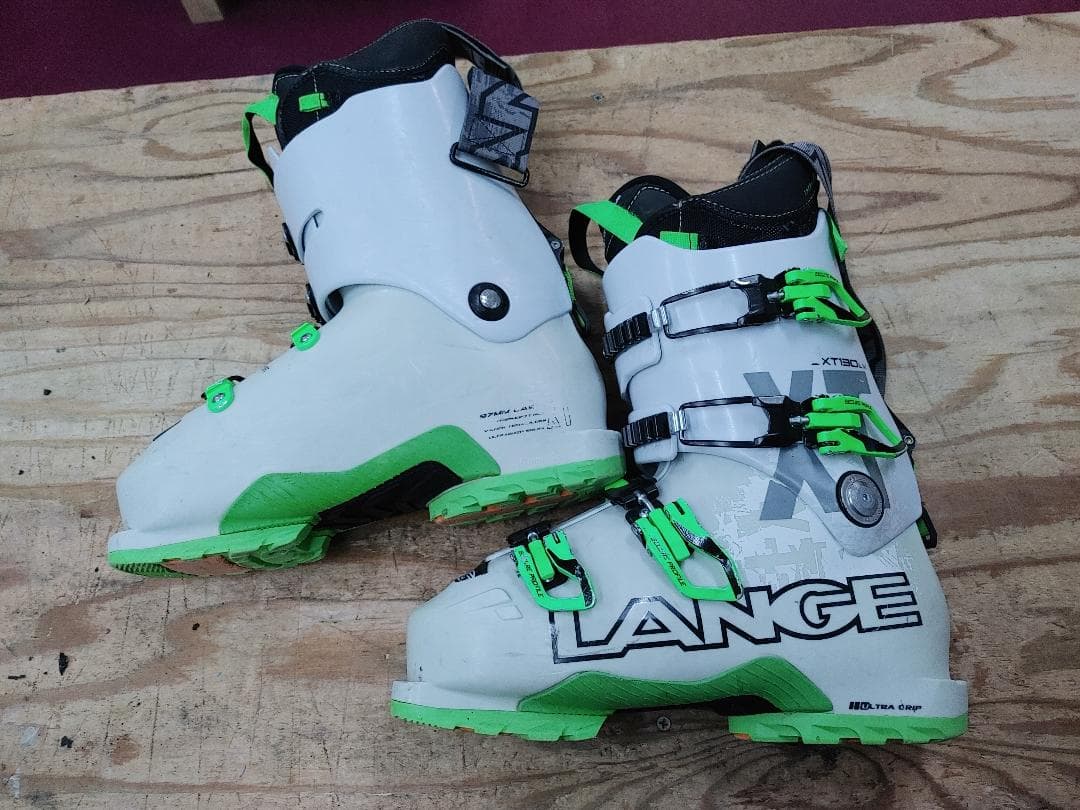 スキー 26-26.5 LANGE XT130 LV