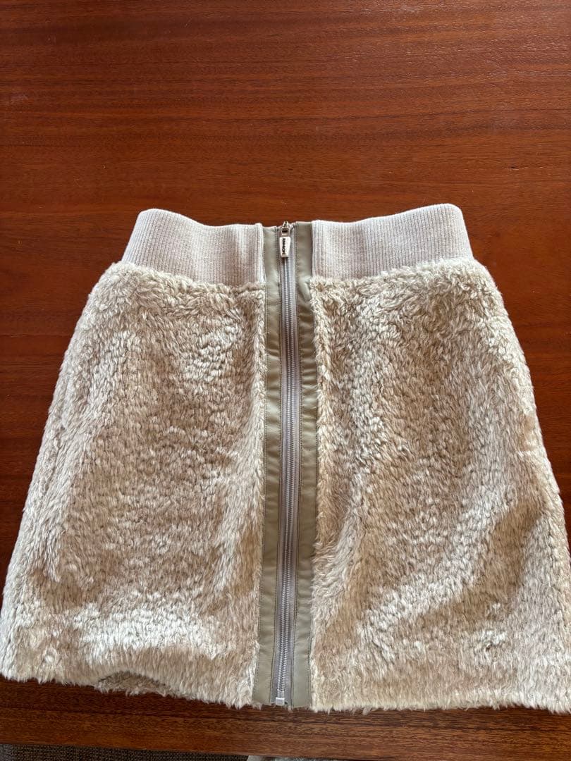 ゴルフ　レディース　スカート