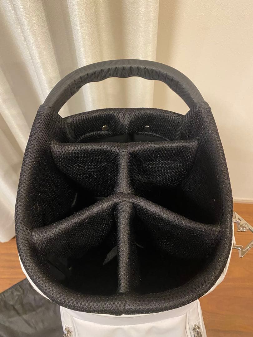 WAAC ホワイト キャディバッグとカートバック