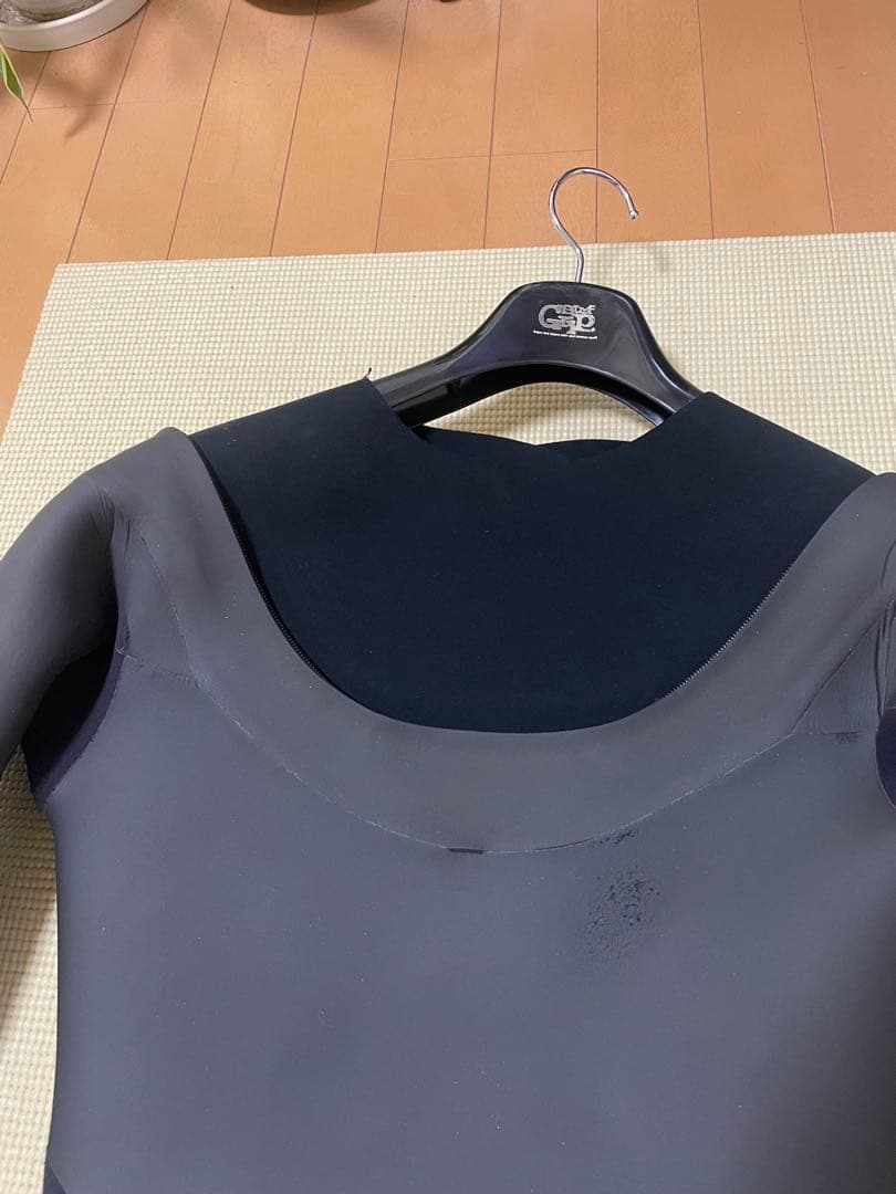 2022FWフルスーツセミドライ4/3mm hybrid u-zip