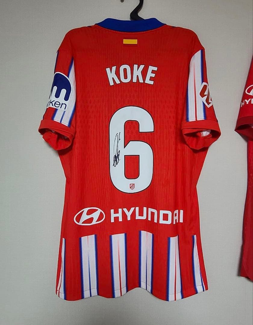 実使用ユニフォーム　アトレティコ・マドリード　コケ　サイン入り実使用ユニフォーム