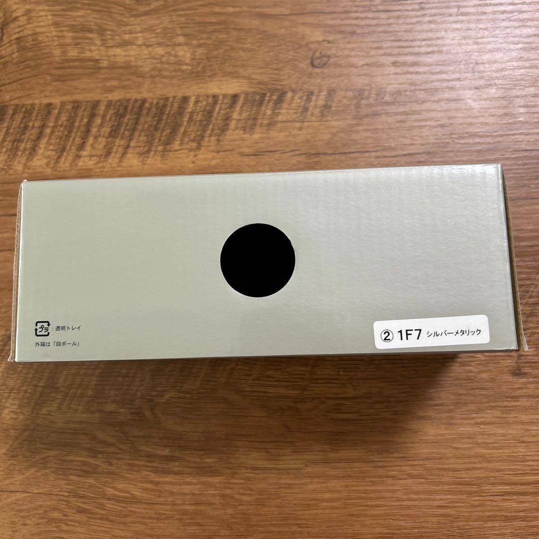 美品　非売品トヨタ クラウンミニカー 1F7 シルバーメタリック