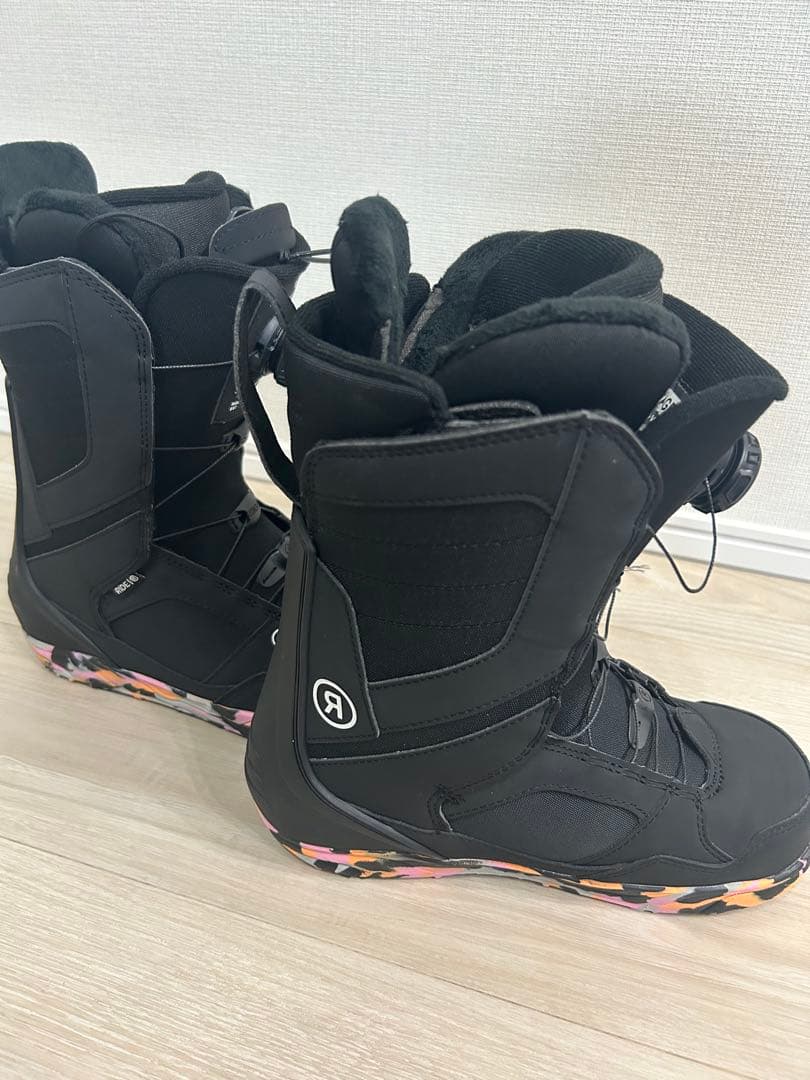 RIDE SAGE 女性用スノーボードブーツ
