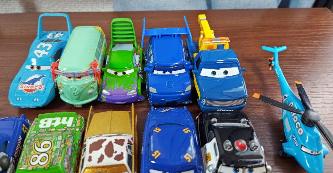 カーズ ミニカー まとめ売り トミカ6台 マテル27台