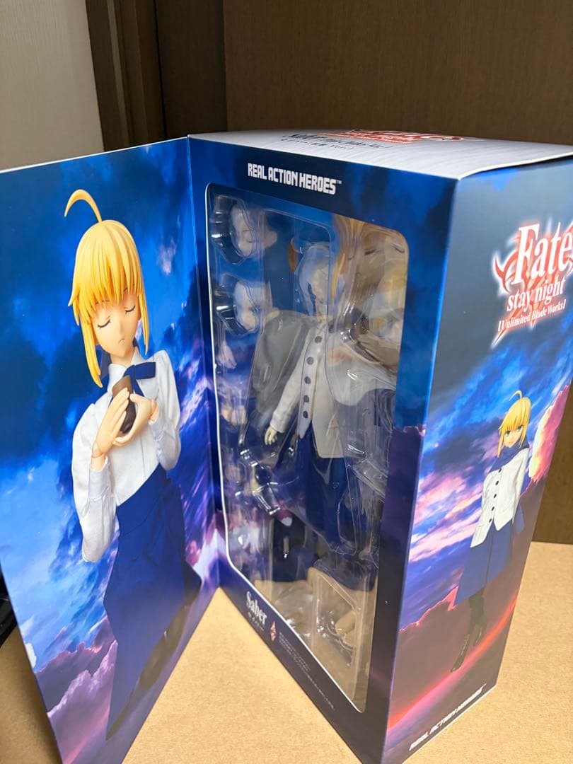未開封 メディコムトイ セイバー 私服 rah Fate フィギュア ドール