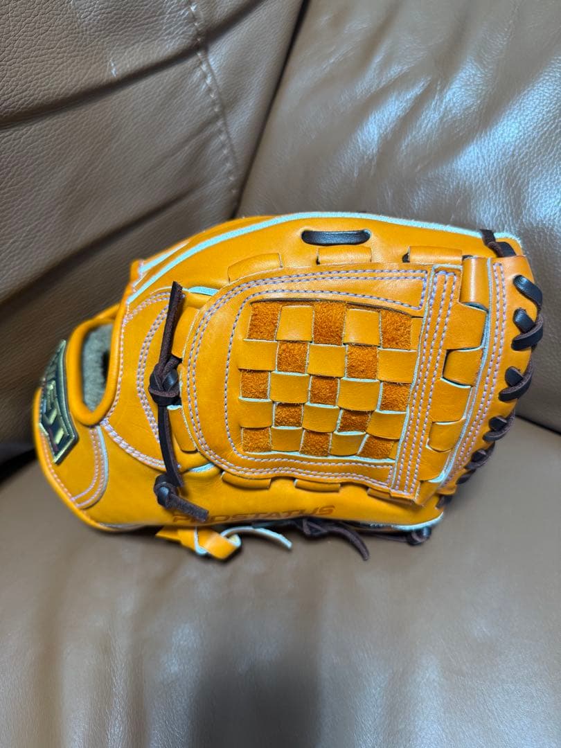 ZETT 硬式源田モデル　プロ担当者型付け済み