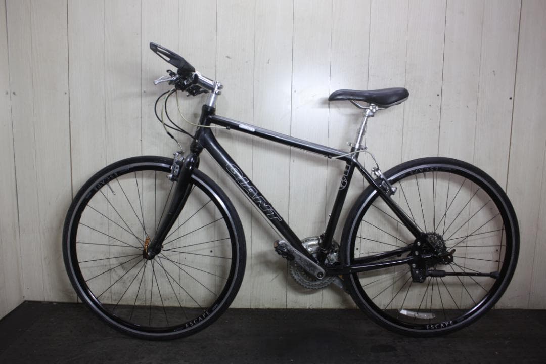 GIANT ESCAPE R3 700C アルミ 24速 465mm GREY色