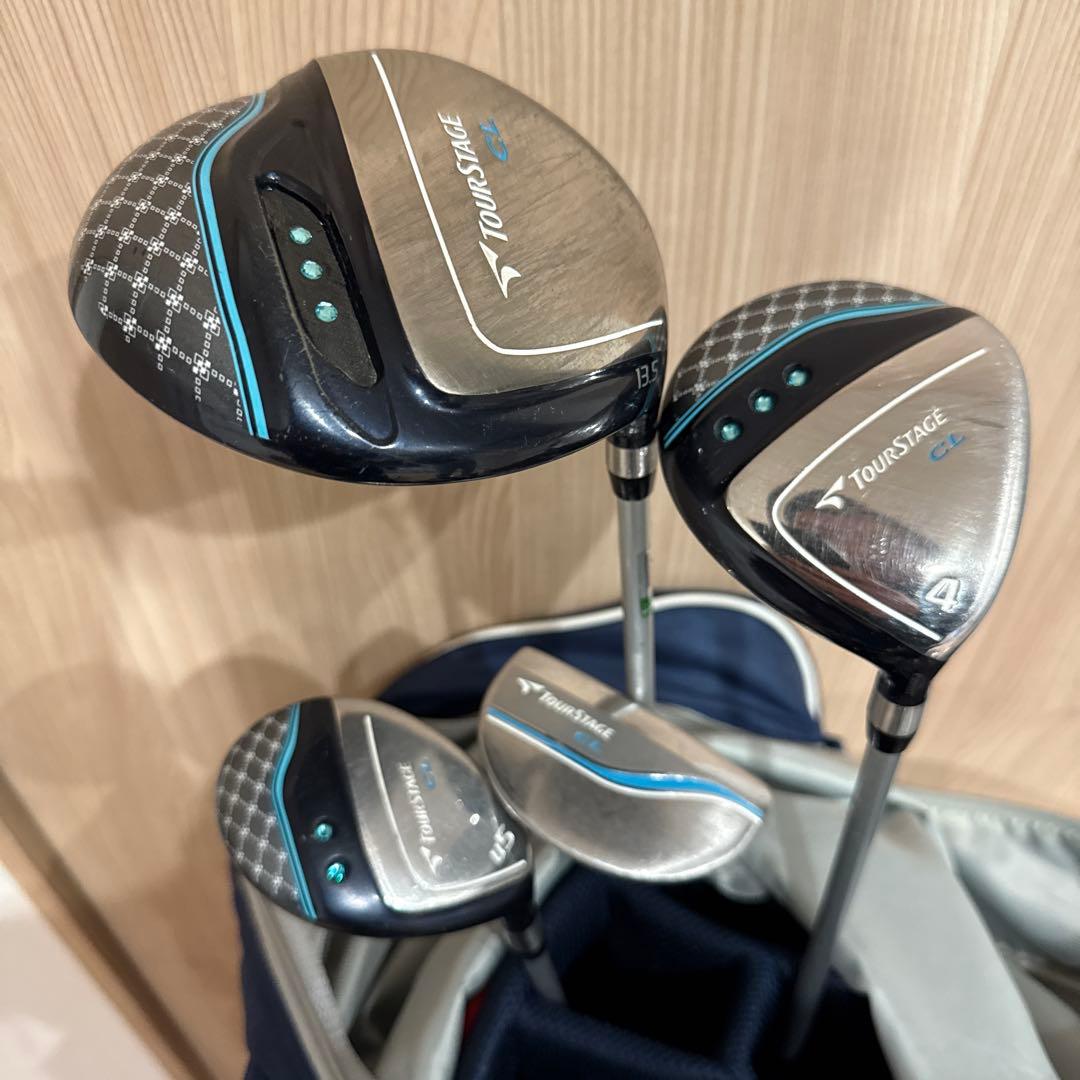 TOURSTAGE ゴルフバッグ クラブセット＋ ボール28個と小物