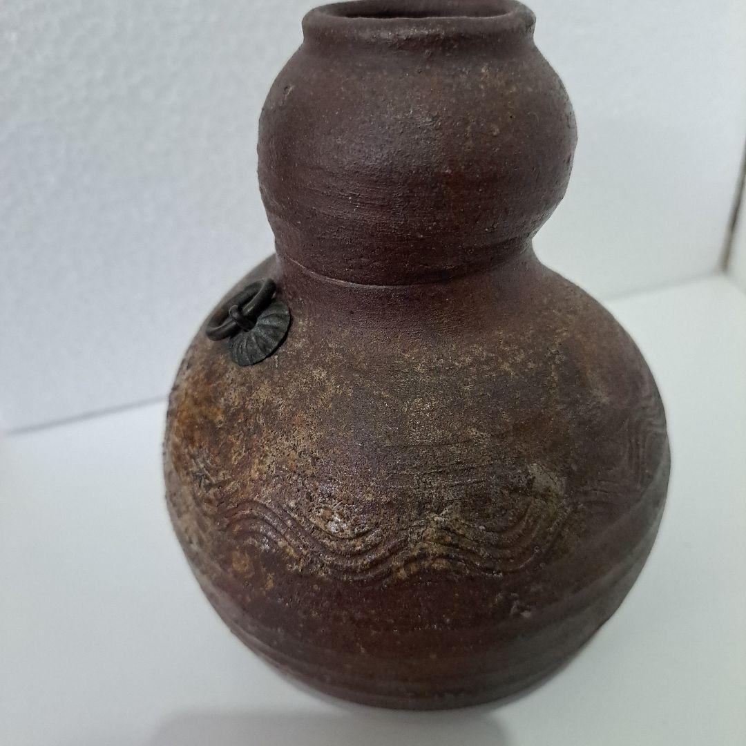 すずらん 桃山時代　古備前焼　花入 掛け用　瓢箪型　竹へら波図　茶道具