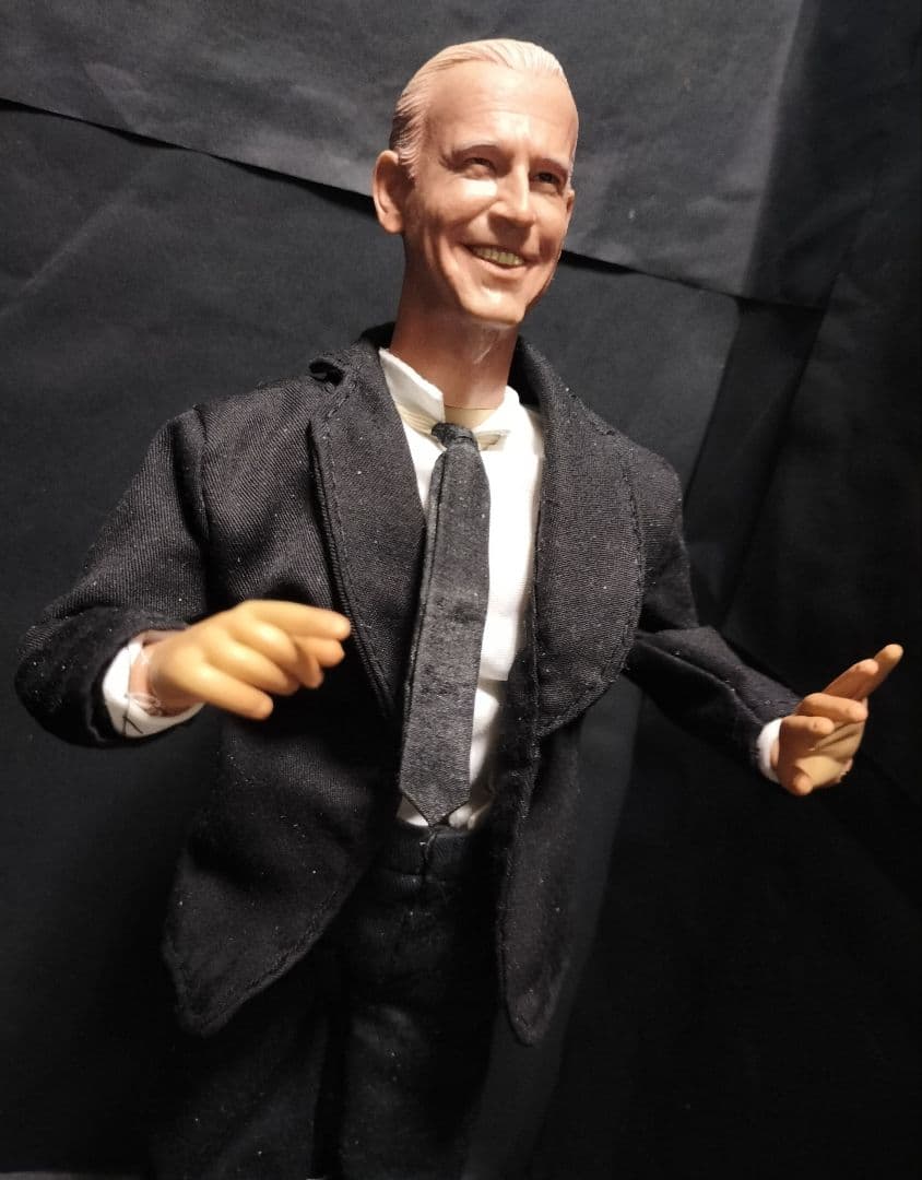【バイデン大統領風】1/6スケールフィギュアイージーカスタム品b