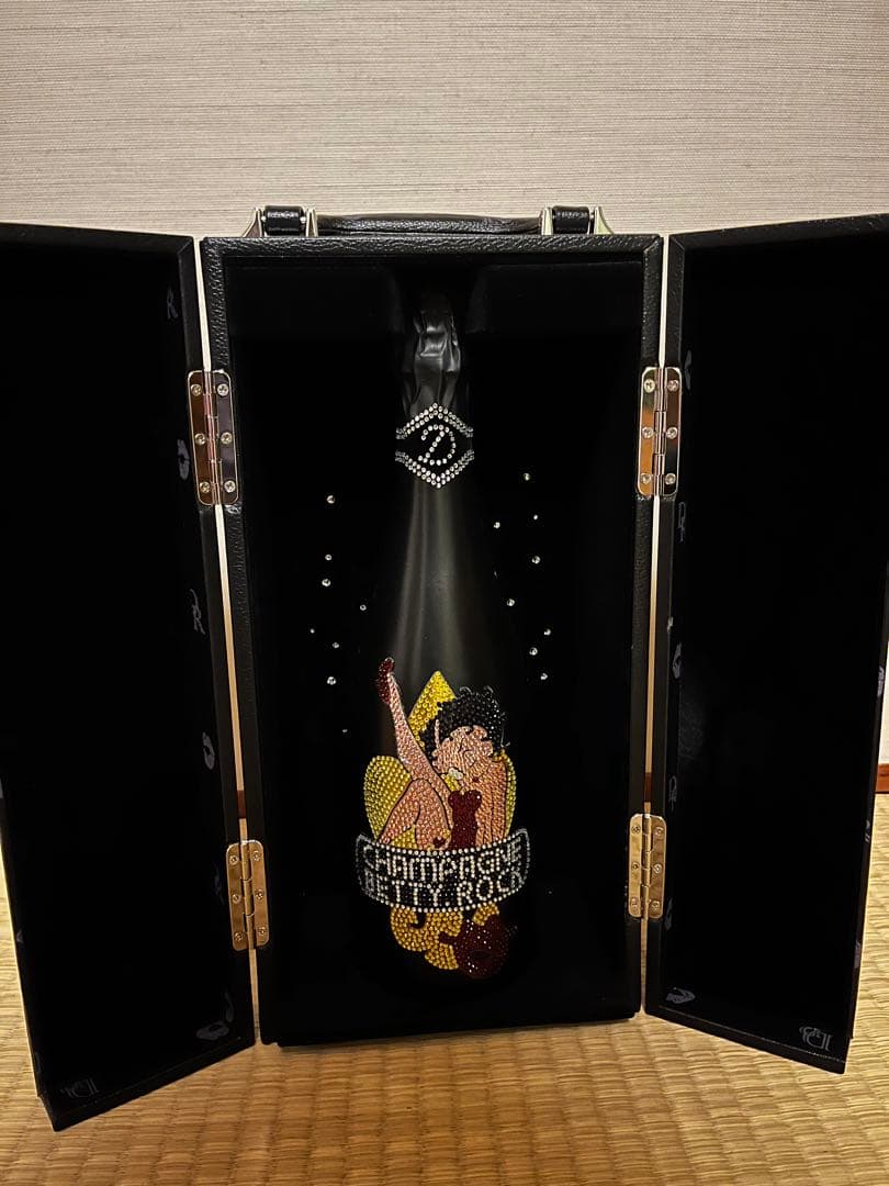 【未開封】ベティーちゃん限定シャンパン箱付き2023年