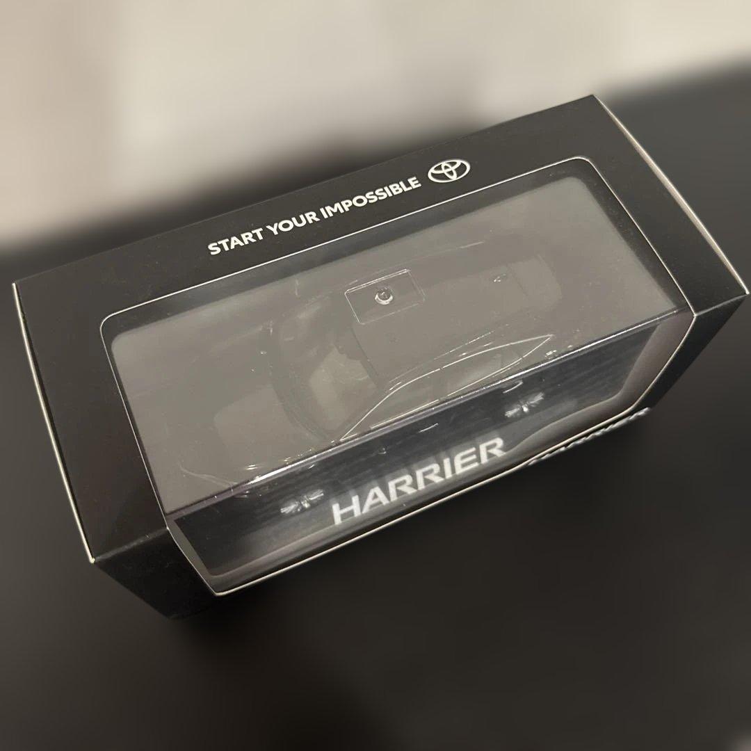 TOYOTA ハリアー プレシャスブラックパール