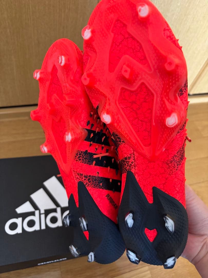 adidas プレデターフリーク.1 FG 27.5