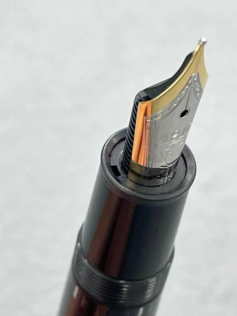 モンブラン MONTBLANC P146ル・グラン 万年筆 プラチナクラシック