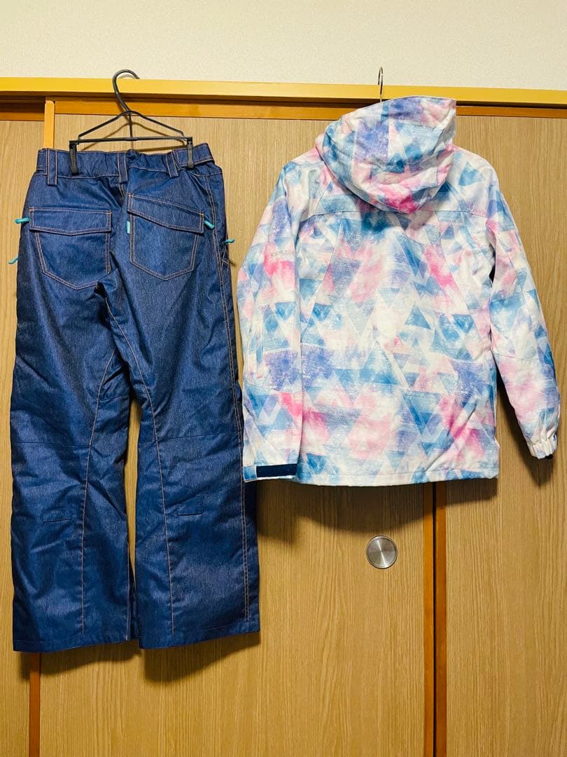 【美品】スキーウェア・スノーボードウェア　上下セット　グローブセット