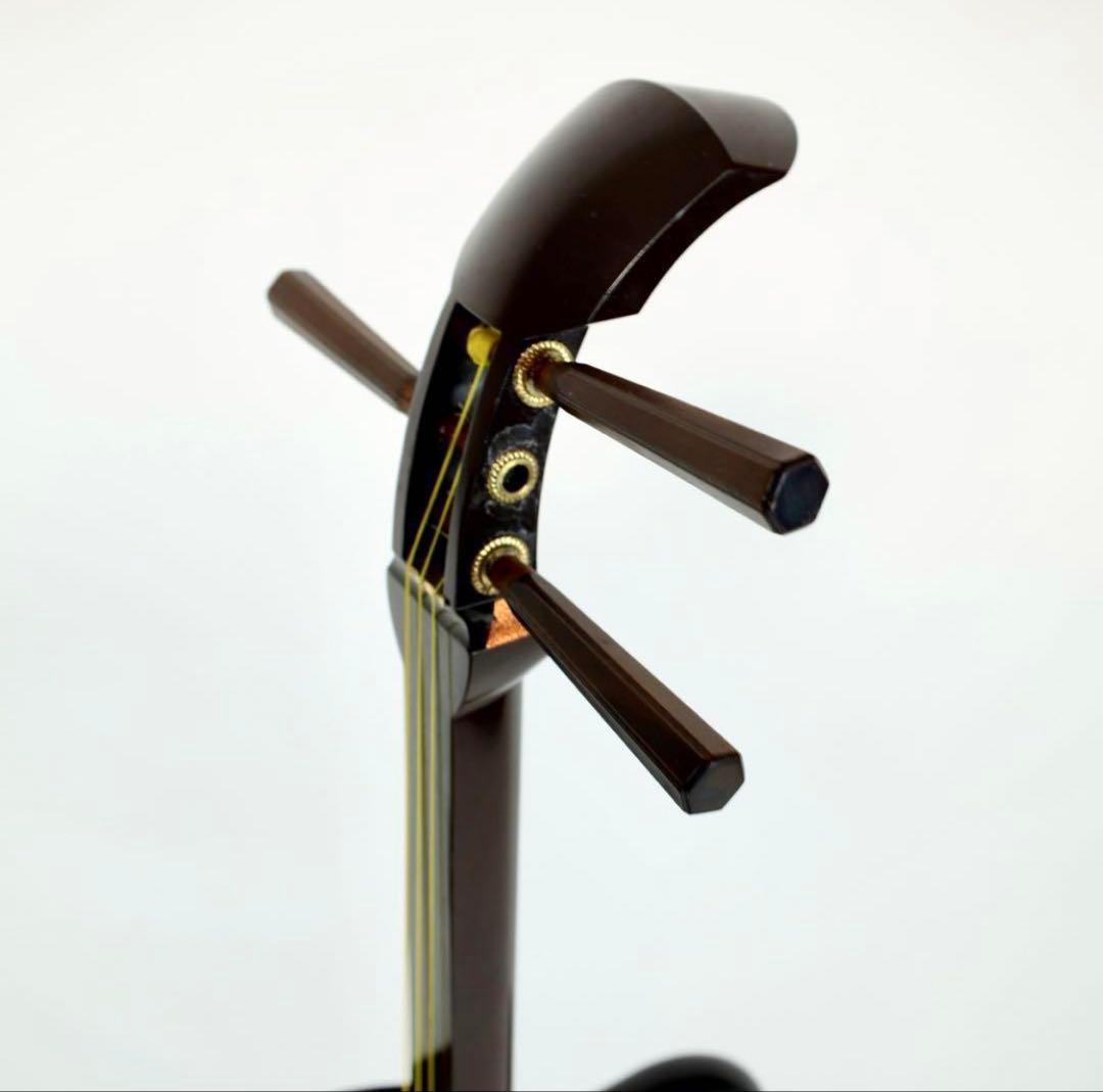 三味線本体 木製 バチ付き　【永莉】