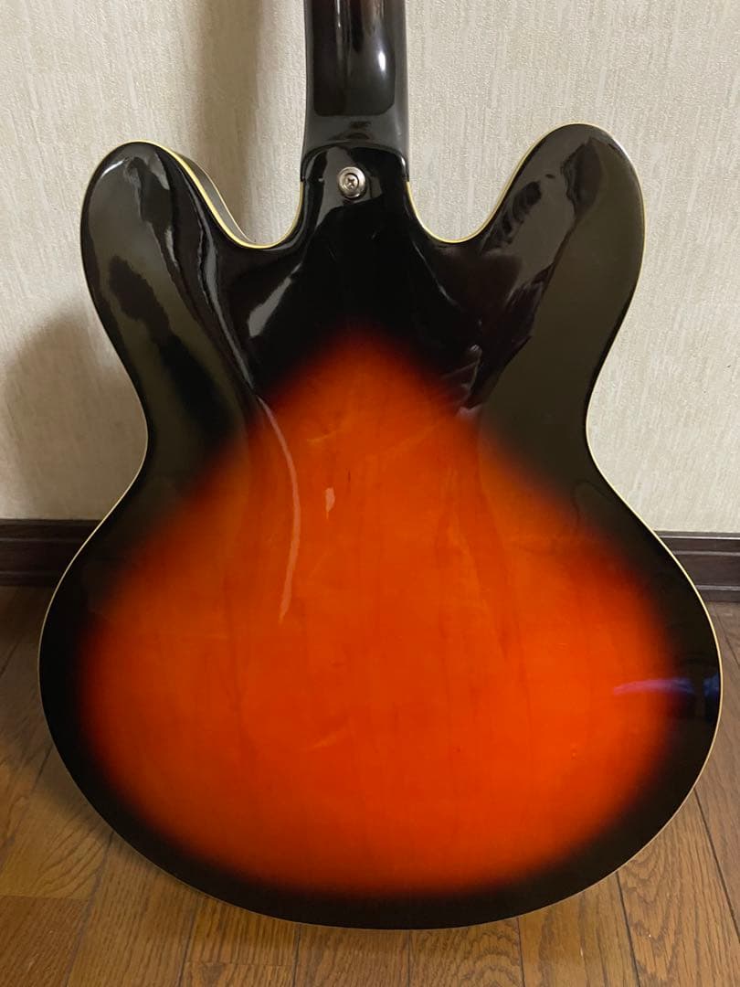 Tokai サンバースト セミアコ