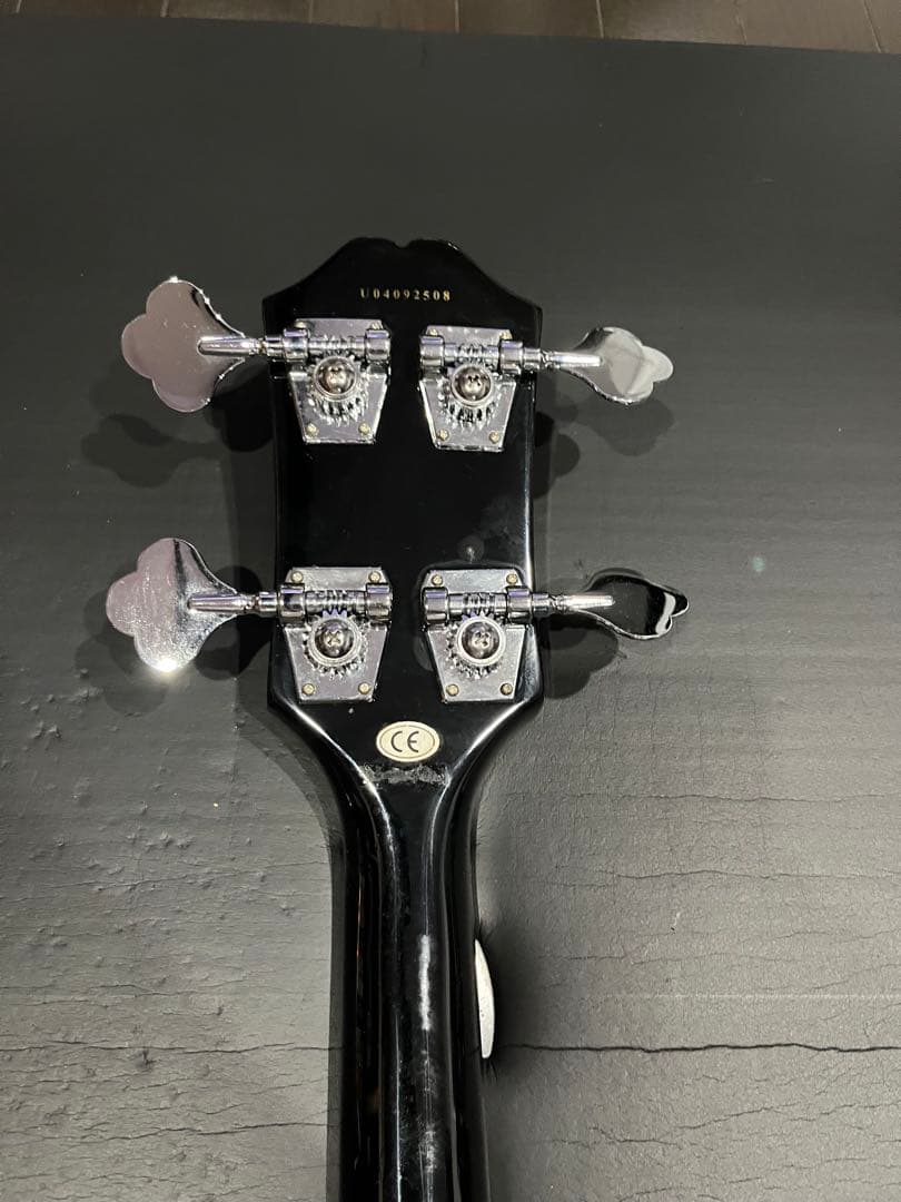Epiphone ベース 黒