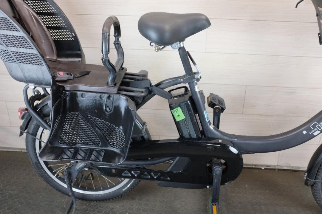 良品★ヤマハPAS　KISS　20インチ　3段　8.7Ah充電器あり