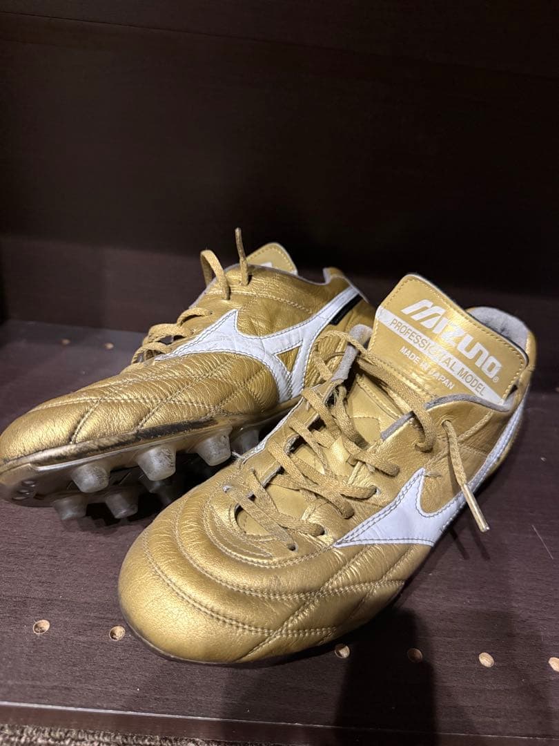 ミズノモレリア2ゴールド