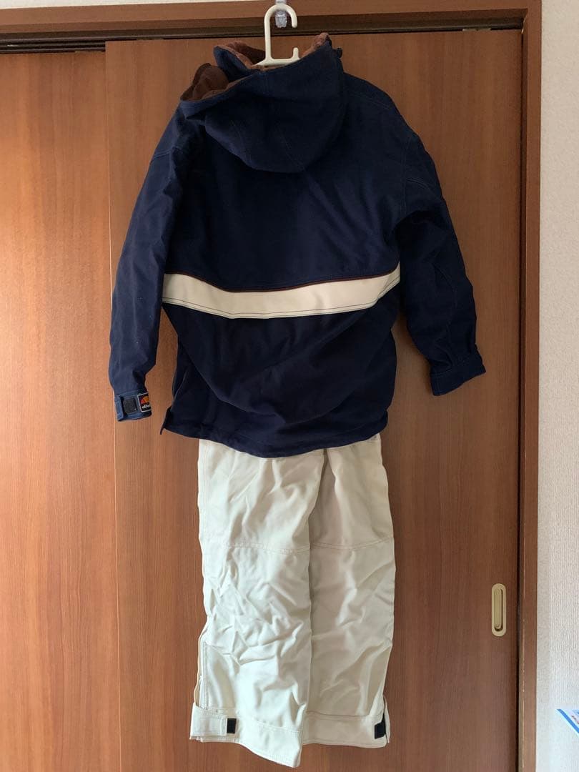 Eellesse エレッセ　上下ウェア　セット　キャップ　グローブ