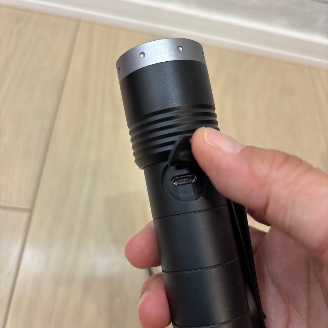 LEDLENSER MT10 懐中電灯