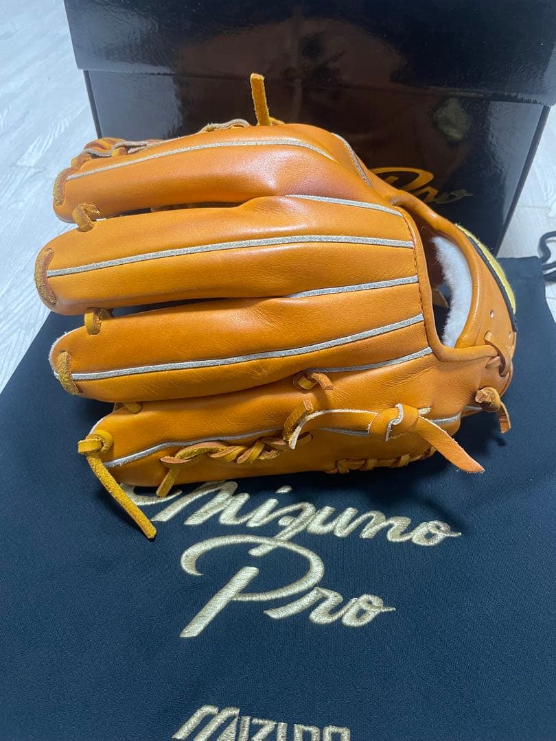 ※超激レア　ミズノ直営店約30個限定復刻ミズノプロビッグM荒木モデルグローブ
