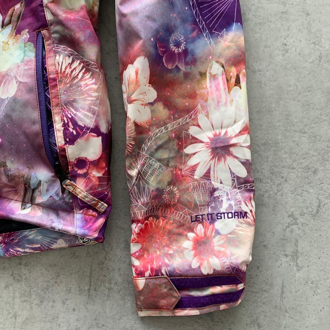 試着のみ✨VOLCOM　スノーボードウェア　ジャケット　花柄Sレディース