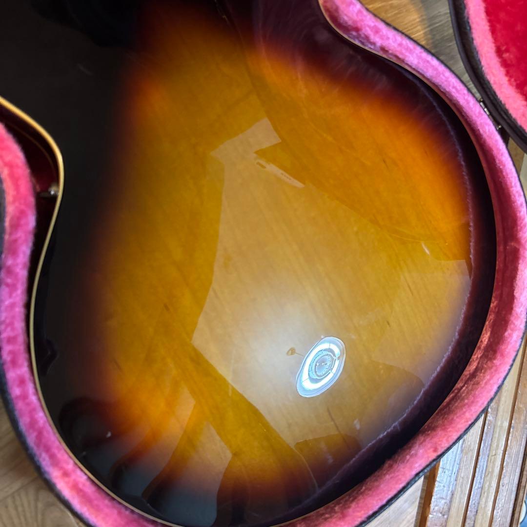 バーニー　Burny セミアコ RSA-70？