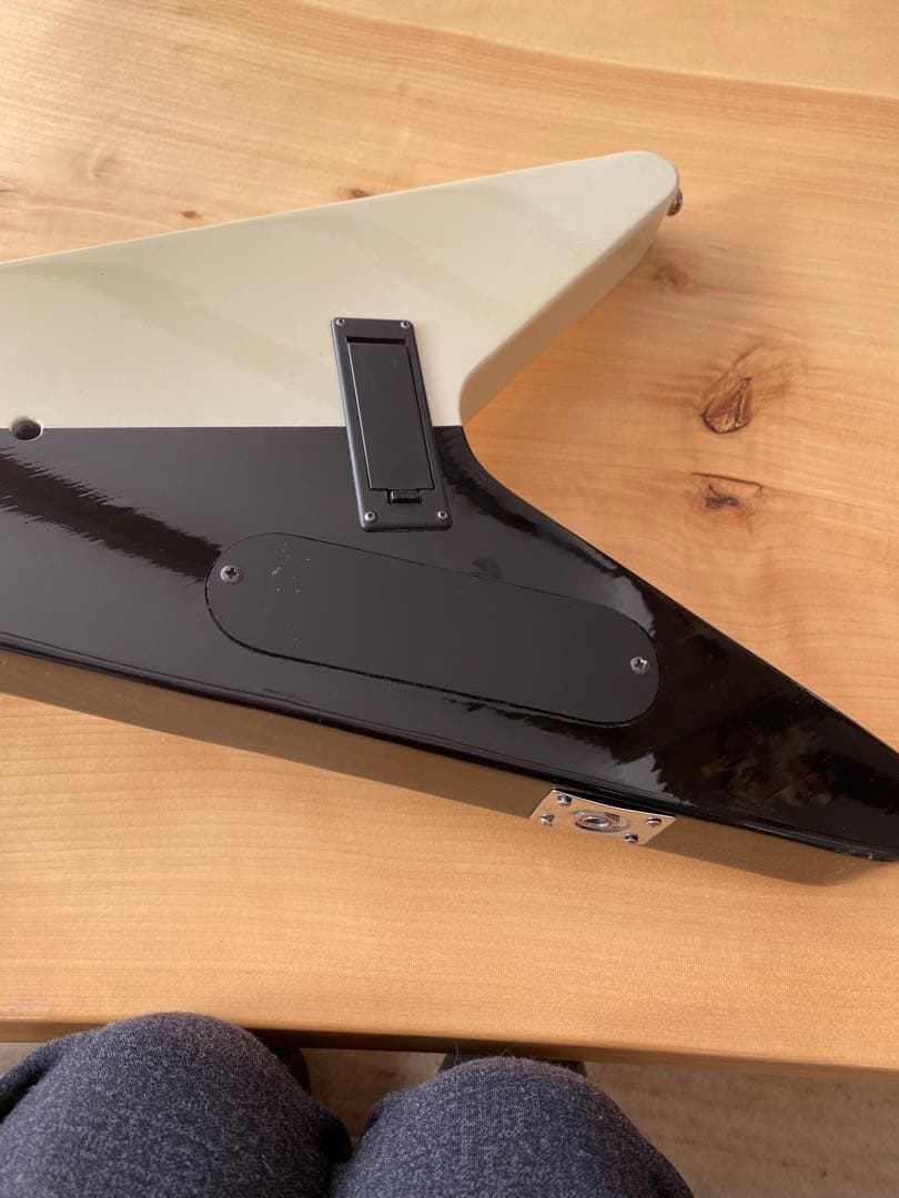 アンプ内蔵子ども用ギター