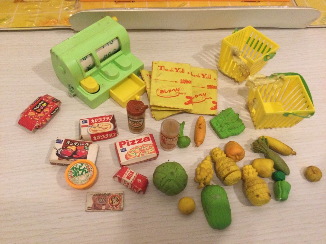 注目！旧タカラ　リカちゃんのおしゃべりストア　人形4体着き　昭和レトロ　ジャンク