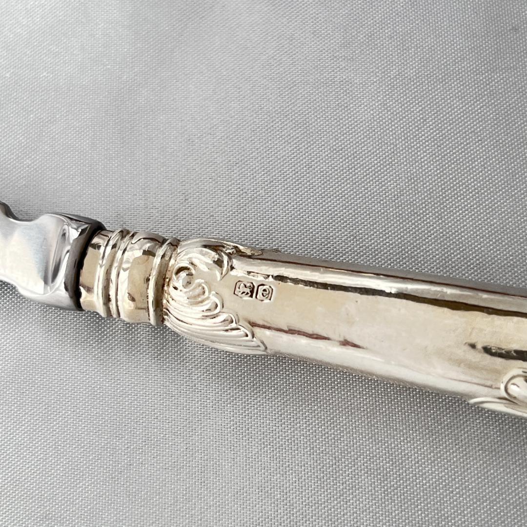 【Alfred Biggin & Son】 【純銀ハンドル】ロココのレターナイフ