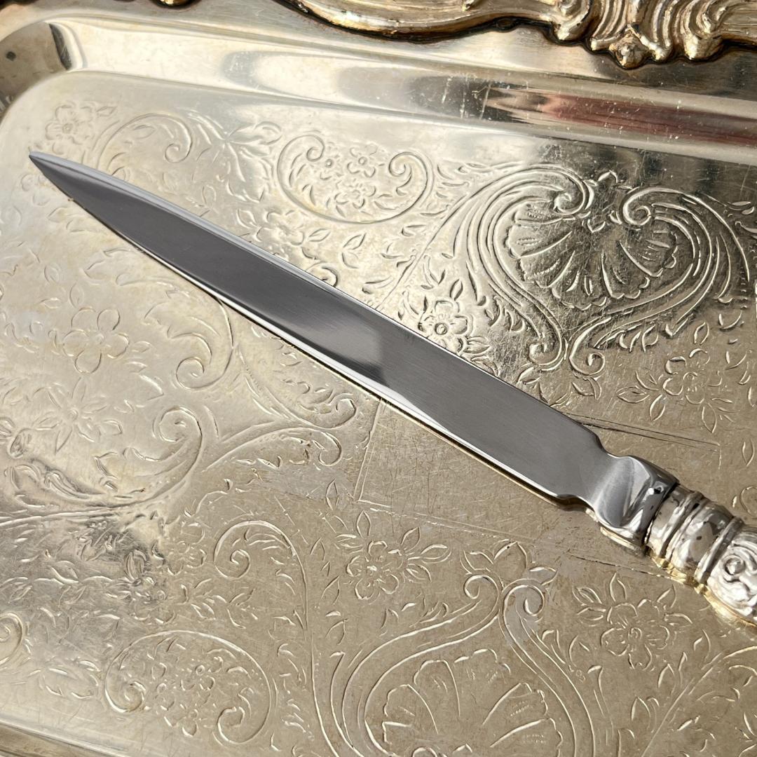 【Alfred Biggin & Son】 【純銀ハンドル】ロココのレターナイフ