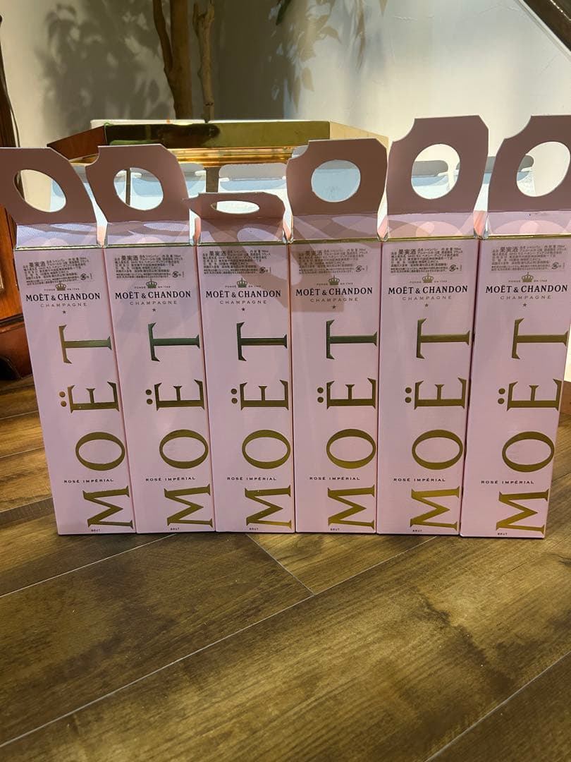 ゆ*こ様 MOËT & CHANDON ロゼシャンパン 6本
