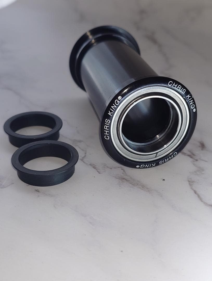 Chris King Press Fit 24 BB92 (ブラック) 24mm