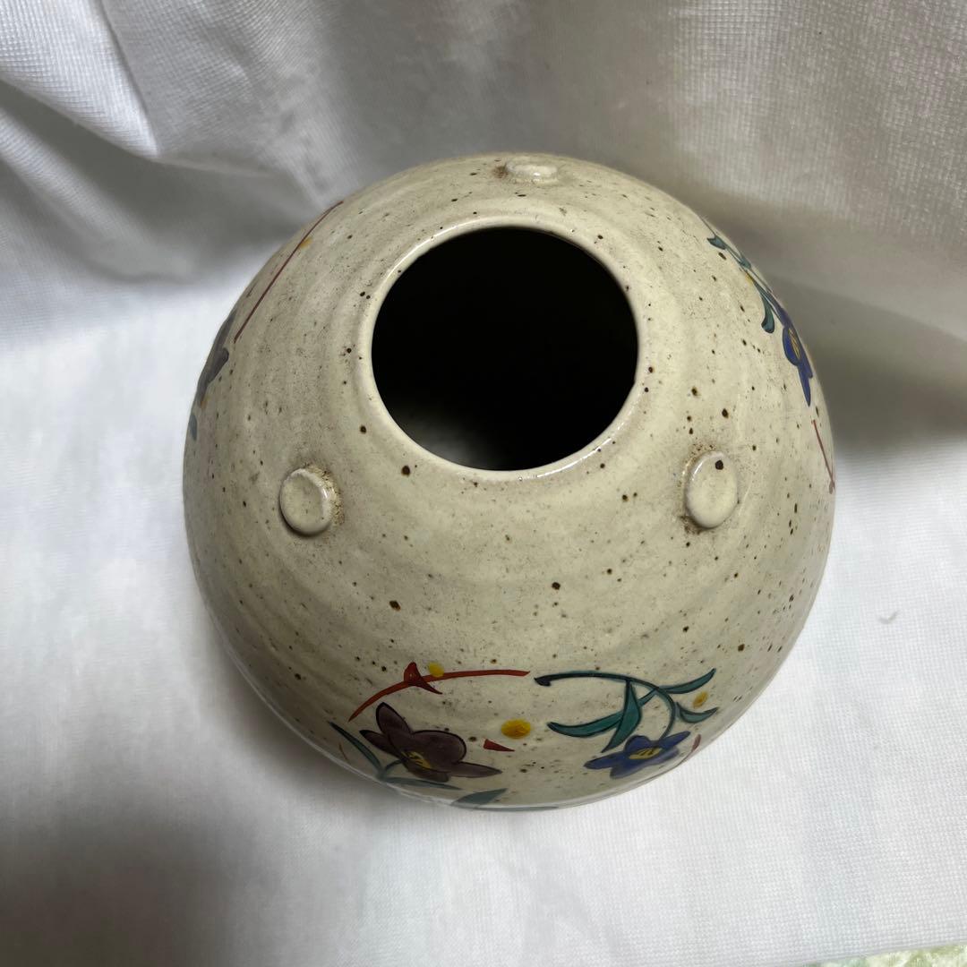 手描き花模様卵型花瓶