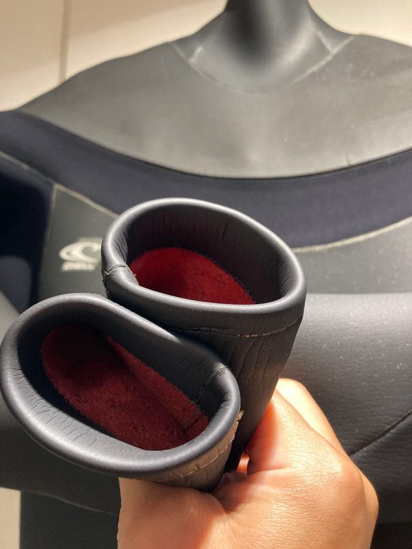 O'NEILL psycho 5×3mmセミドライ 2024年制