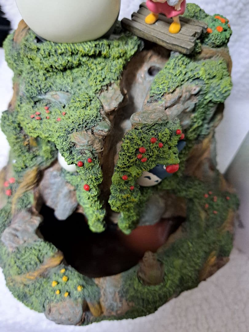 ジブリ　となりのトトロ　ウォーターガーデン　めいとトトロの川遊び