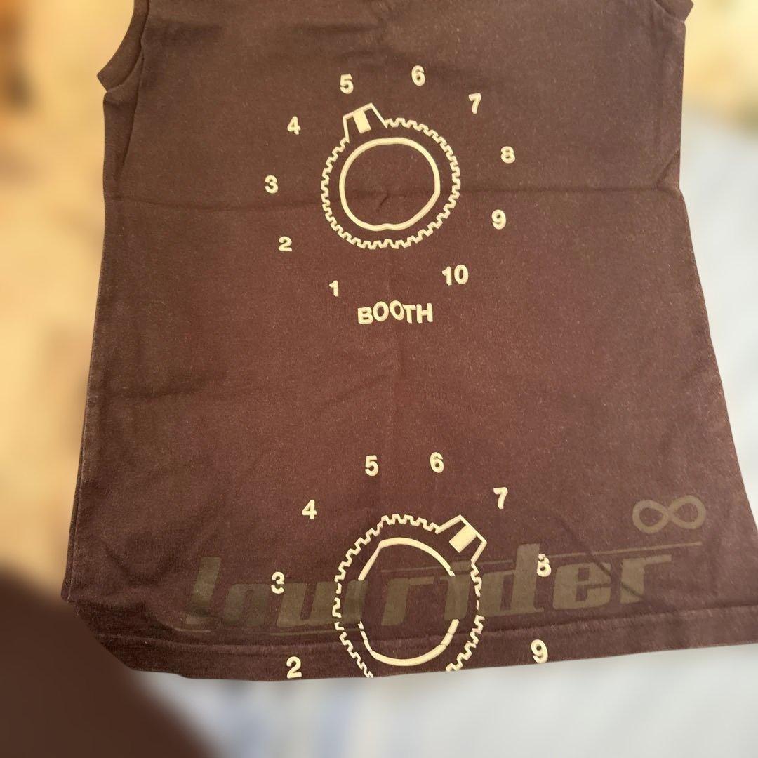 lowrideローライダー　レディース　タンクトップとラリーレバンのTシャツ２組