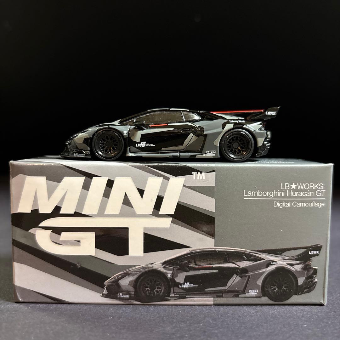MINIGT LBWK 1/64 ランボルギーニ ウラカン カモフラージュ