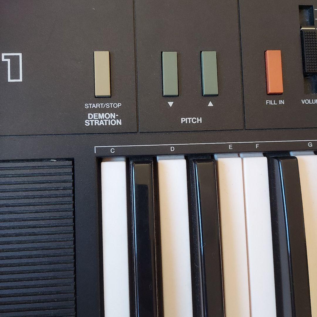 YAMAHA PORTATONE PSR-11 キーボード ヴィンテージ